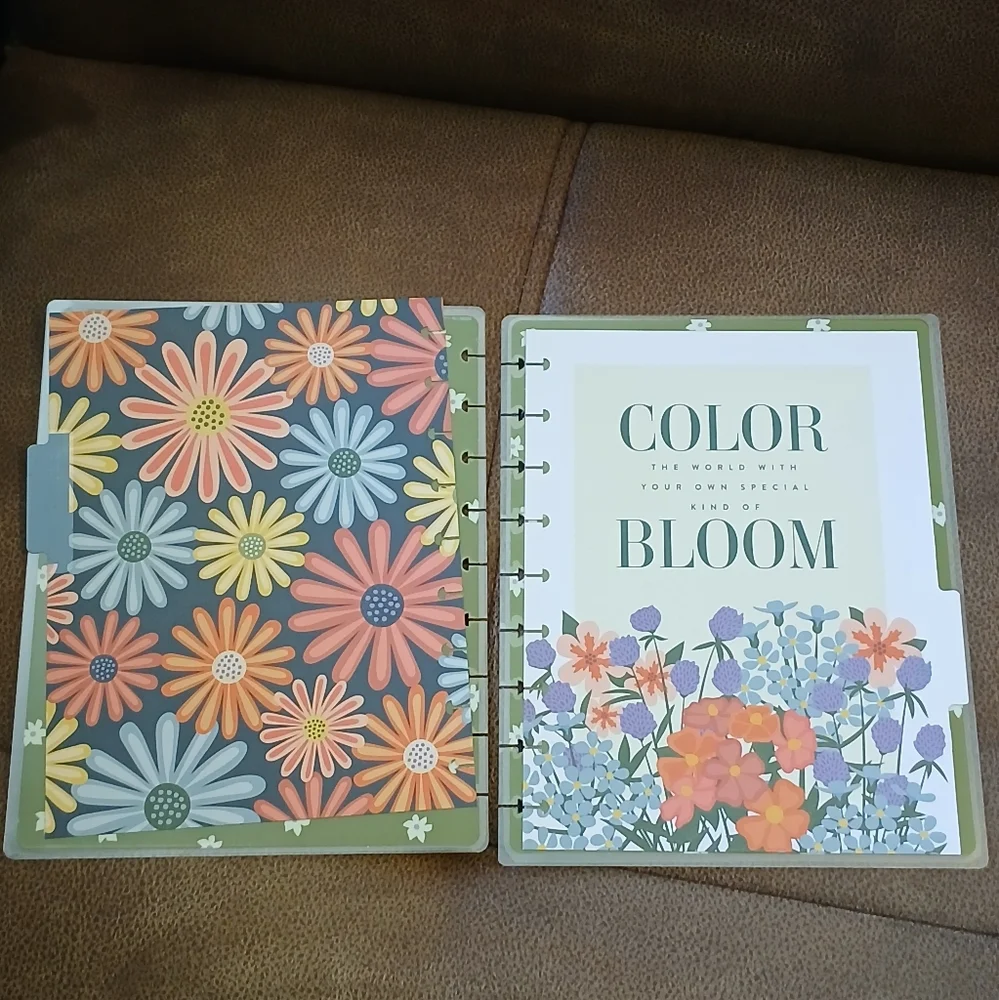 The Happy Planner classic sized cover and dashboards Feel as Free as the Flowers